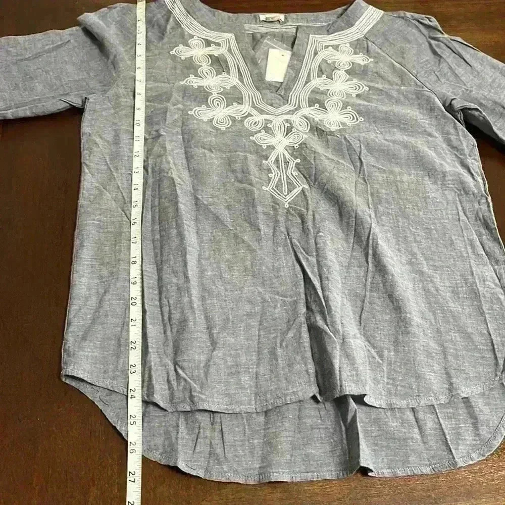 J.Crew embroidered women’s top - Picture 9 of 11
